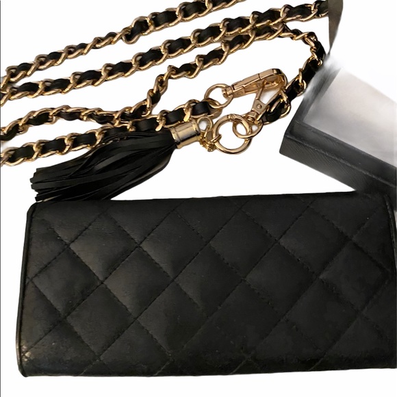 Prada quilted leather wallet w/ box, tissue, cards - Picture 3 of 8